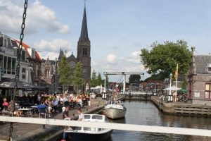 Sluis met Petrus en Pauluskerk